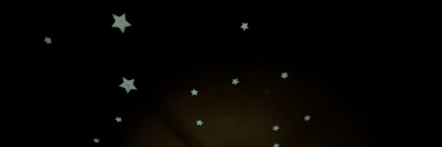 carolineeees banner