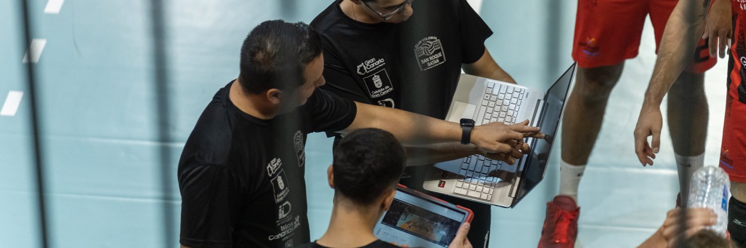 Alberto Rodríguez banner