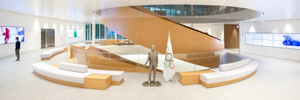 StudioBanana Profile Banner