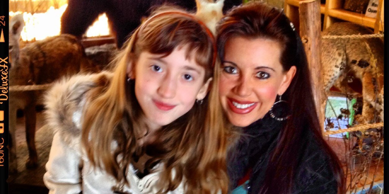 beckyandgianna's profile banner image