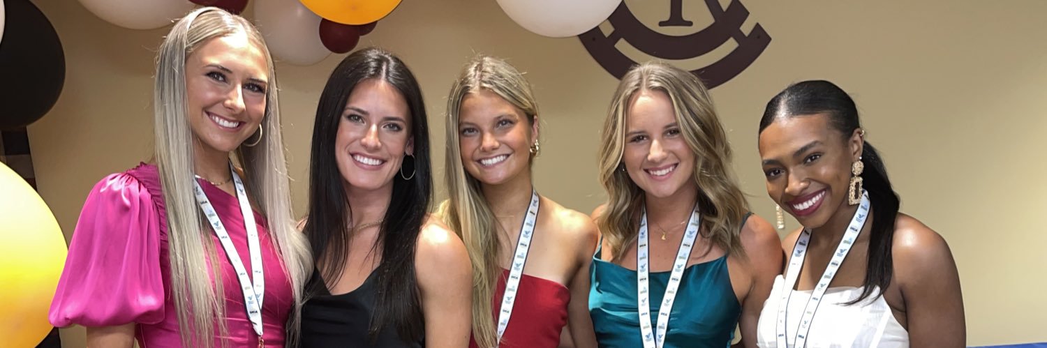 lexibroomm's profile banner image
