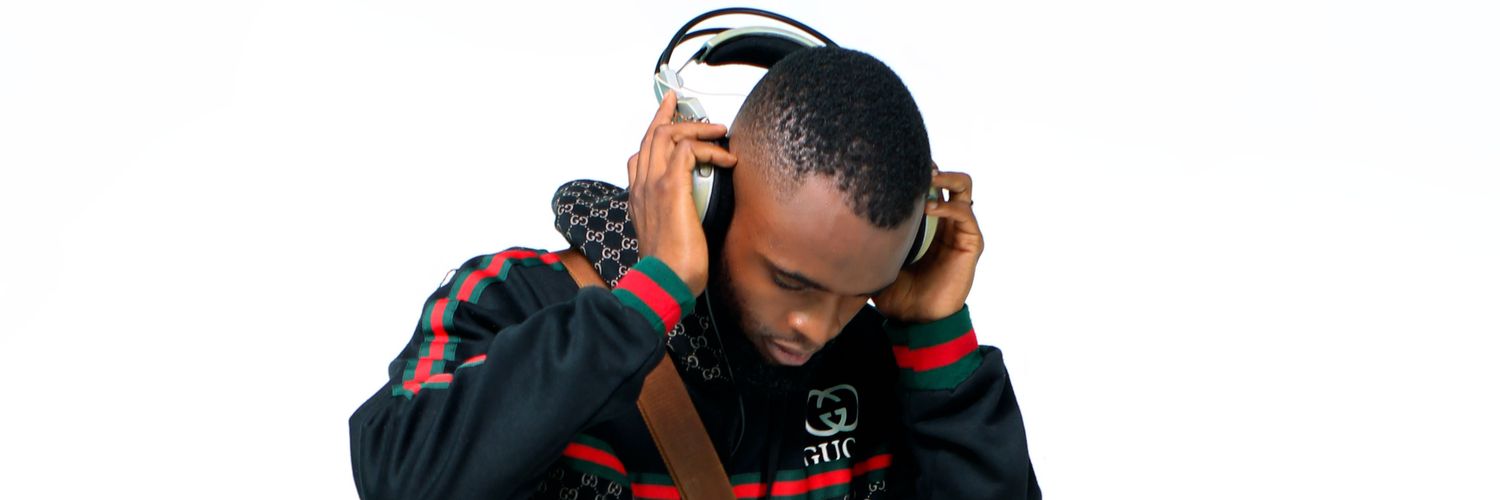ItsLuchi_101's profile banner image