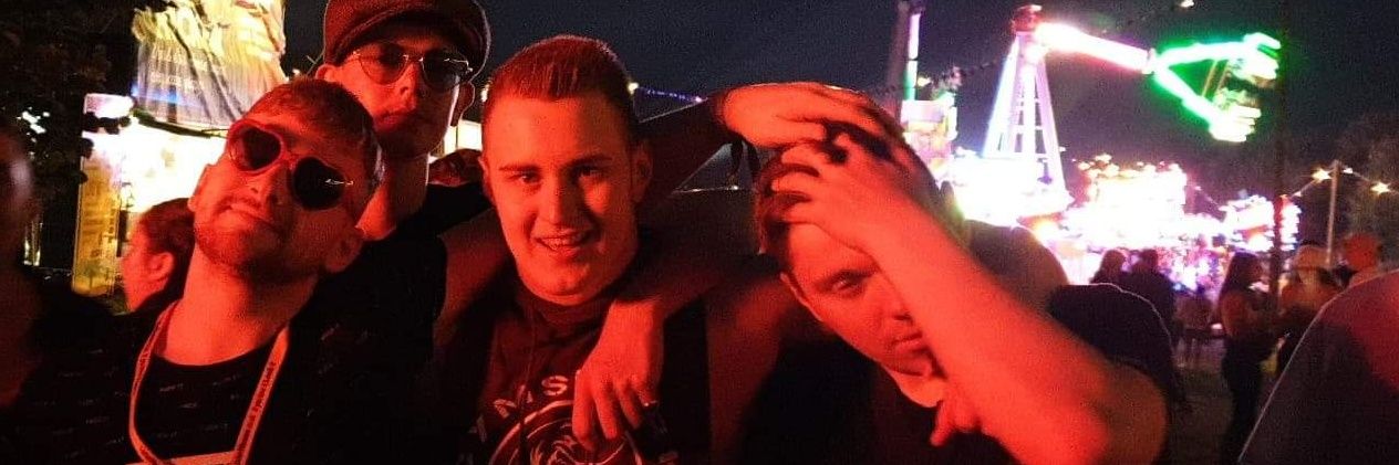 NotVeryCreative's profile banner image