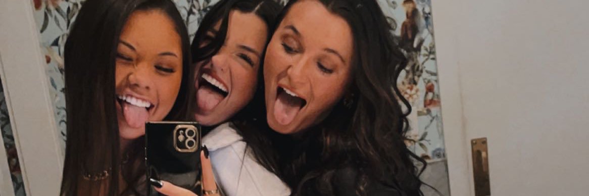 mooremollyy's profile banner image