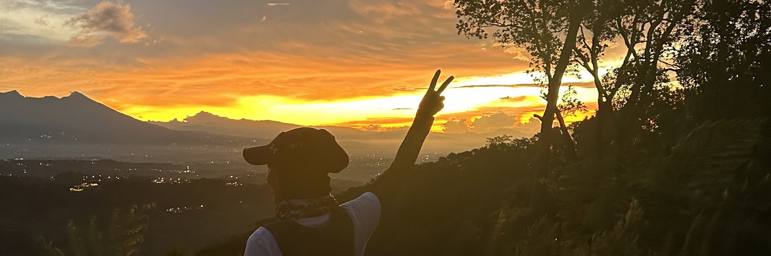 S W E S T Y • banner
