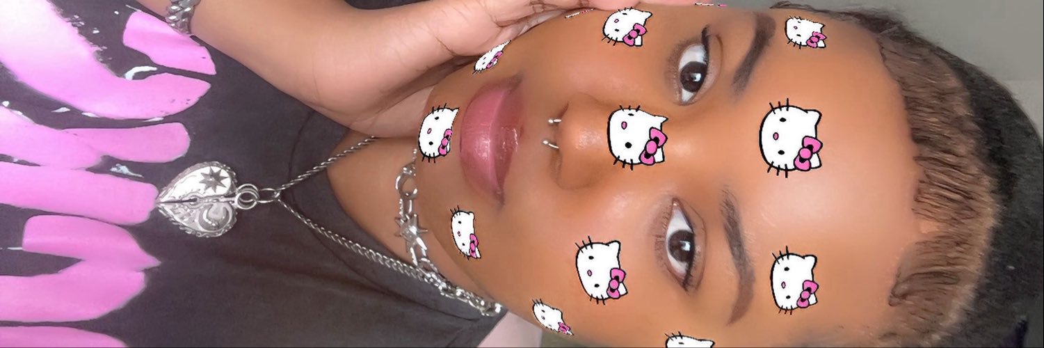 izzzylou's profile banner image