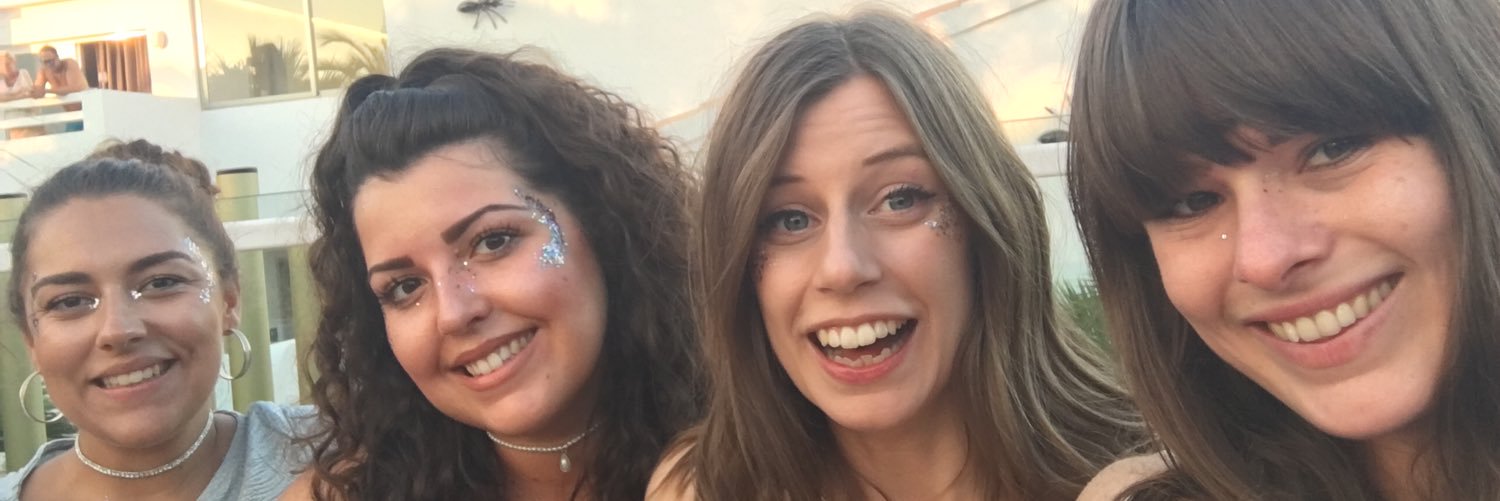 Amy_bethy's profile banner image