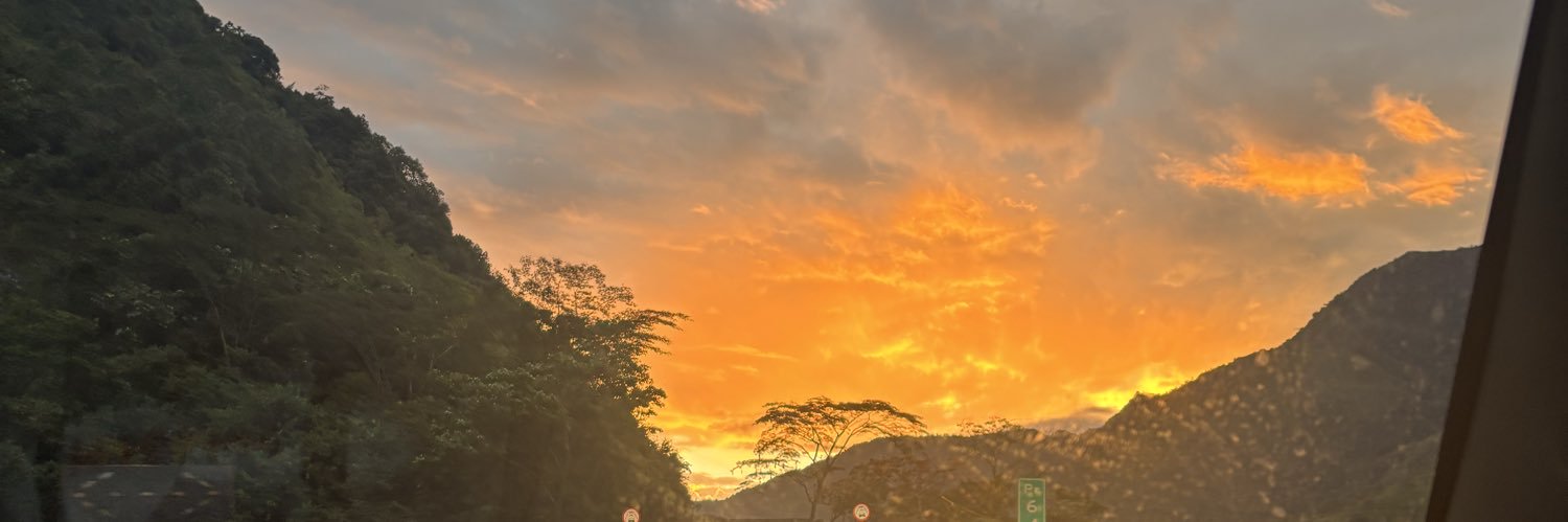 Aqui_Rodriguez2's profile banner image