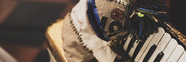 D_7610_D Profile Banner