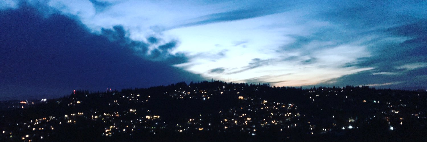 darjthomp's profile banner image
