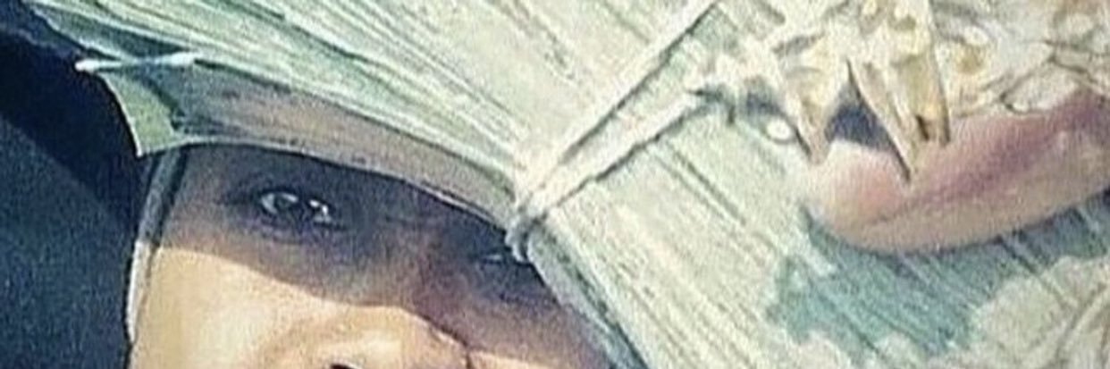 forevermooniee's profile banner image