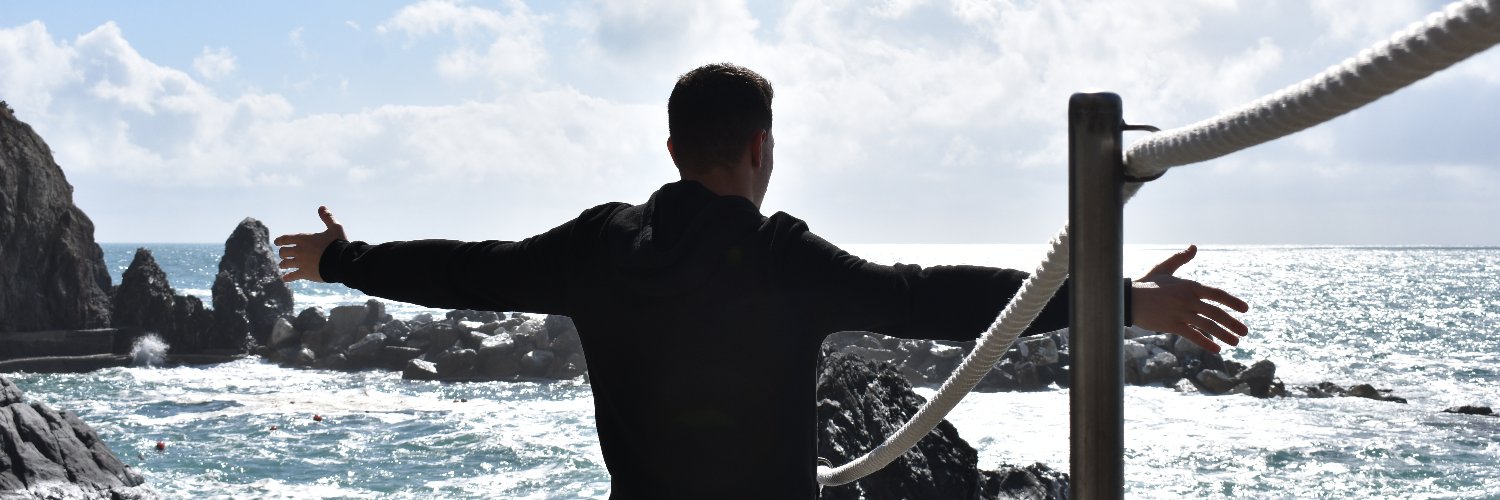 MarioAvilesV's profile banner image