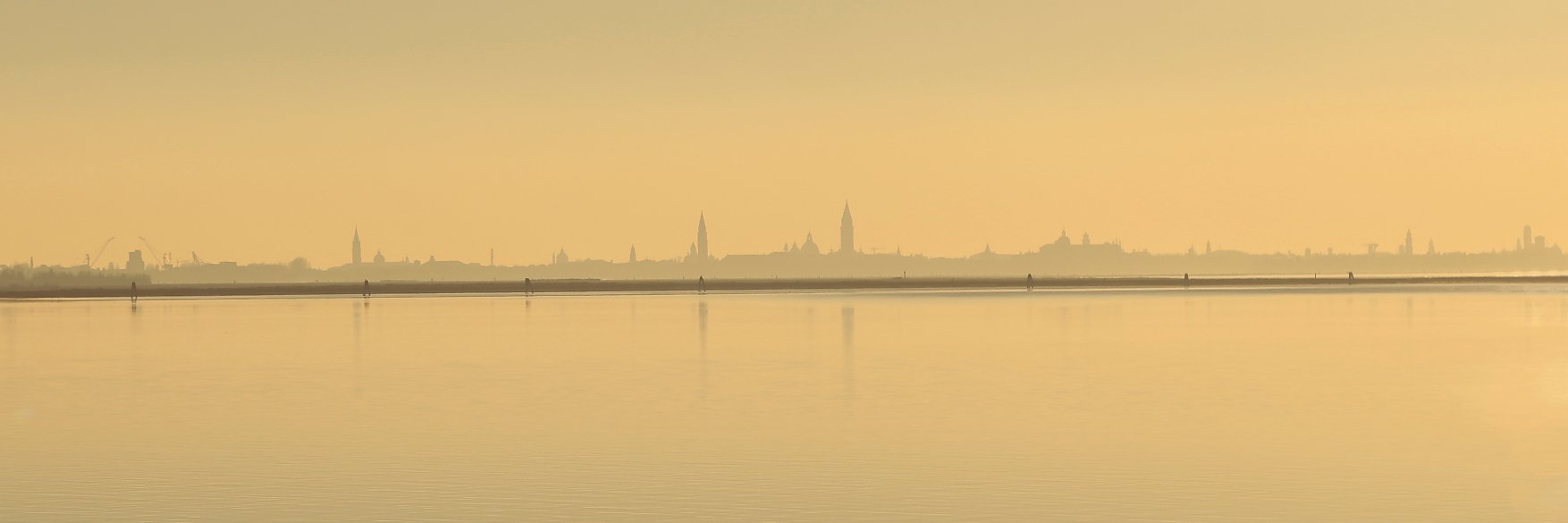 OneDayInVenezia's profile banner image