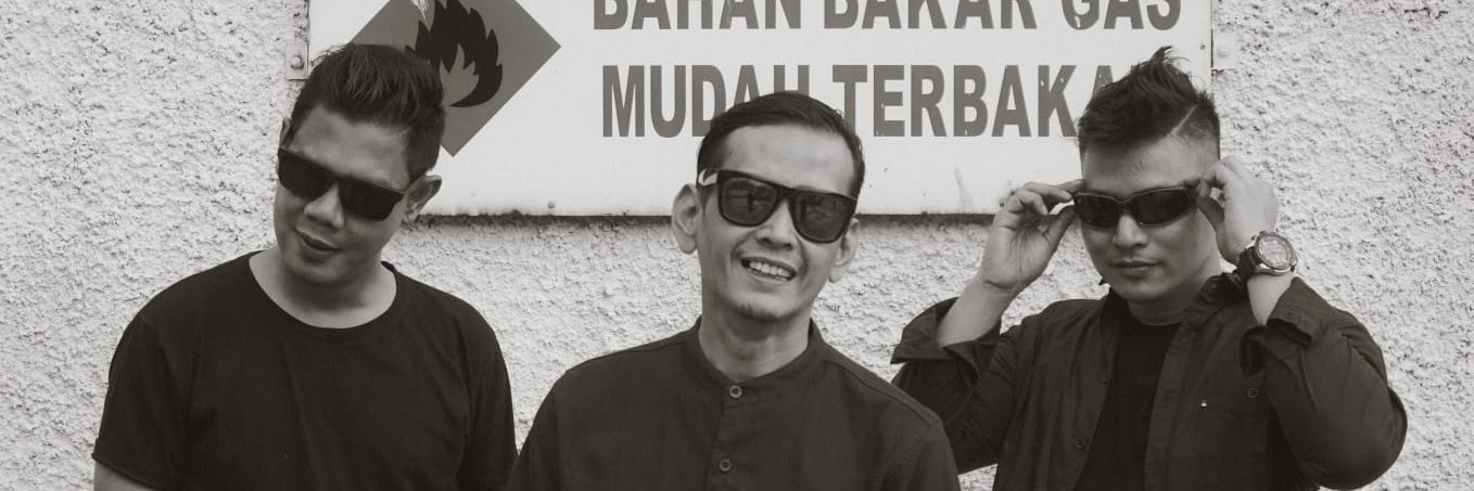 ROTTEN TO THE CORE banner