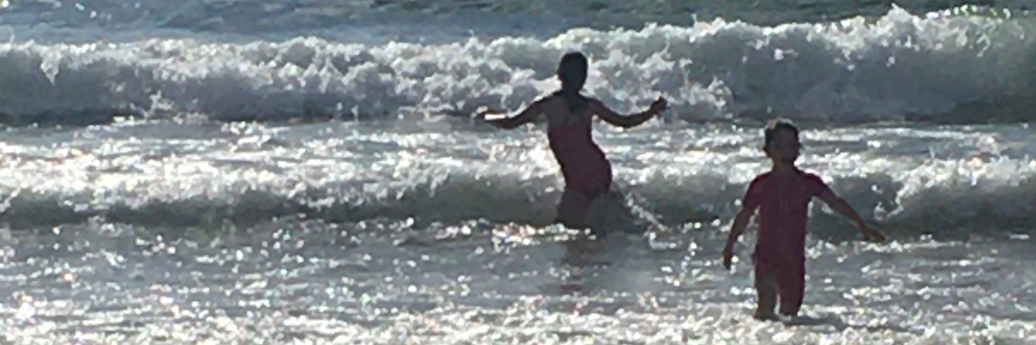 amandaecrook's profile banner image