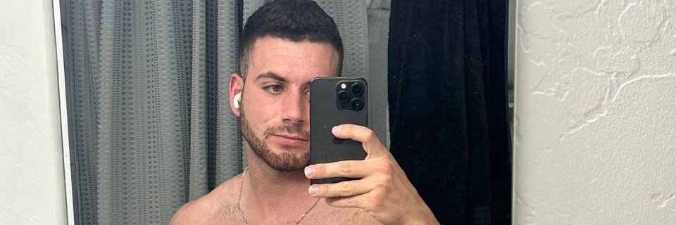 L_okriyani's profile banner image