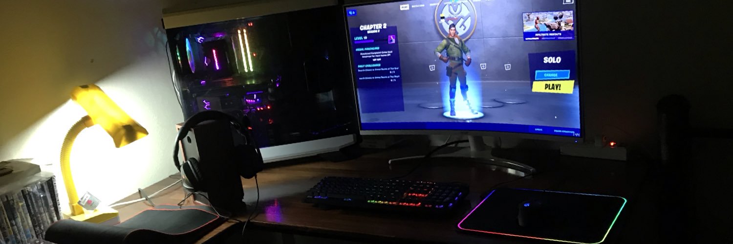 artmongkhonth's profile banner image