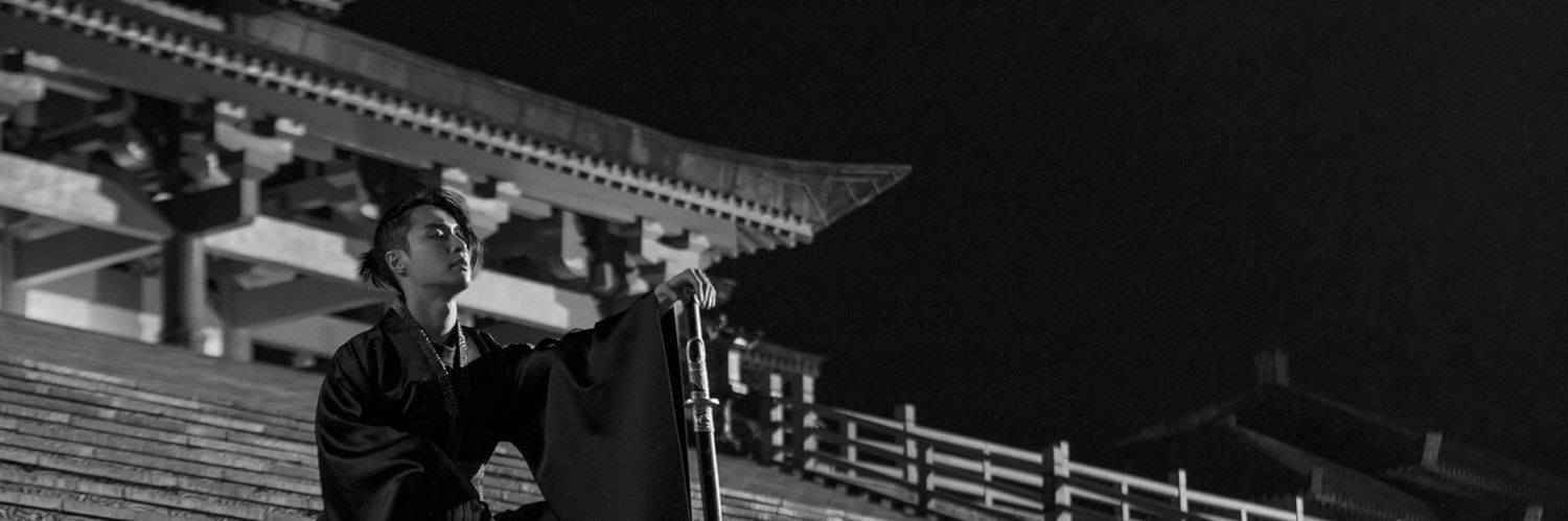 EXOLAYBTH's profile banner image