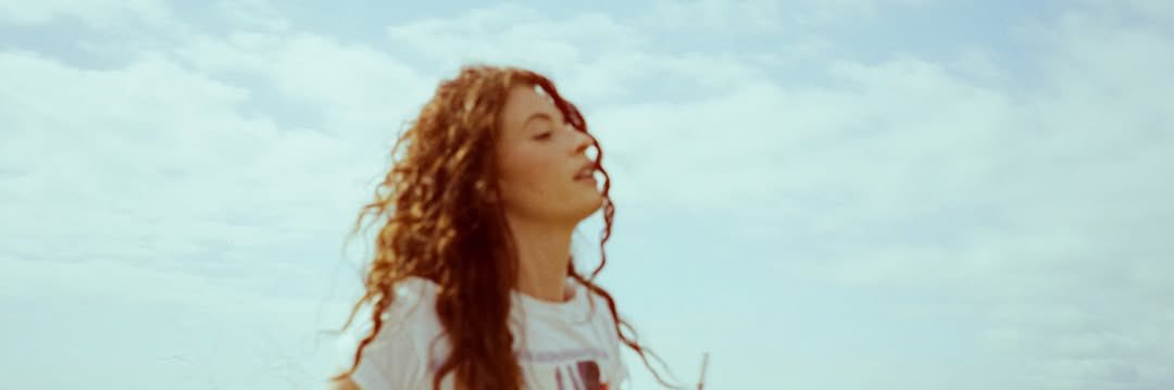 pinjamalik's profile banner image