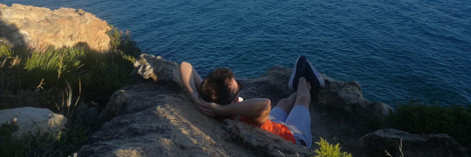 Elelooys's profile banner image