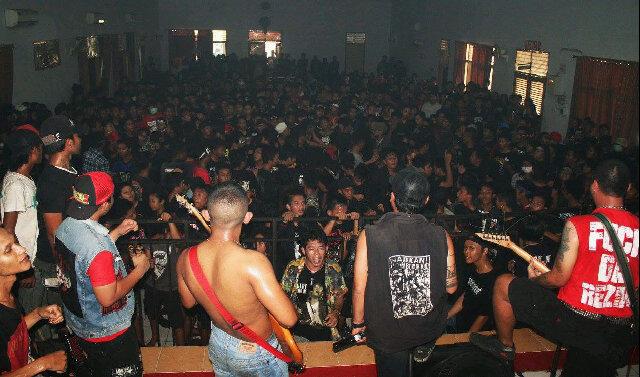 DissolveD (HC/PUNK) banner