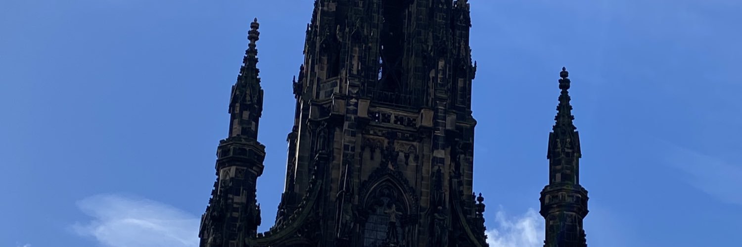 Ashleigh Zara 🧜🏻‍♀️ banner