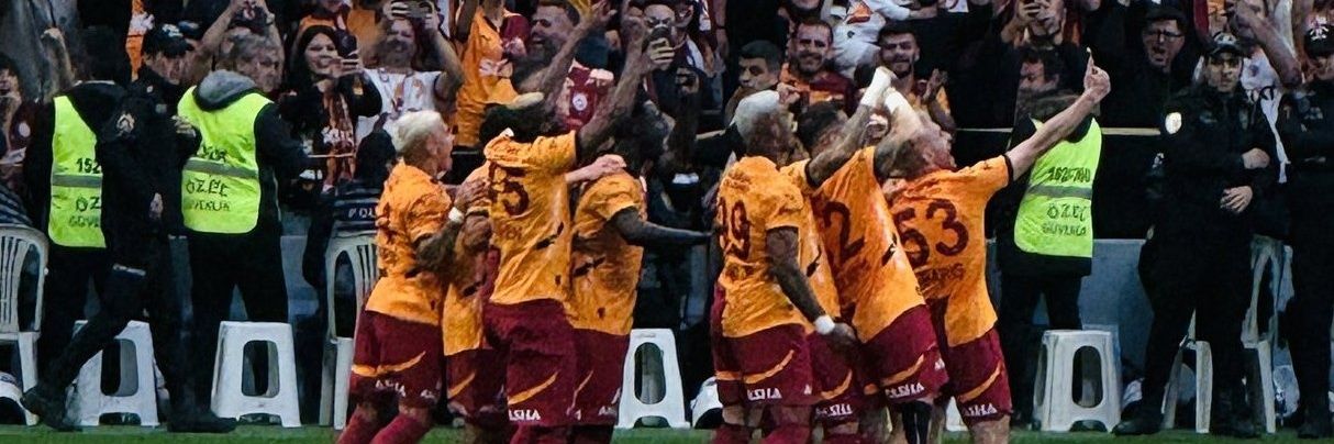 SenanurCevik's profile banner image