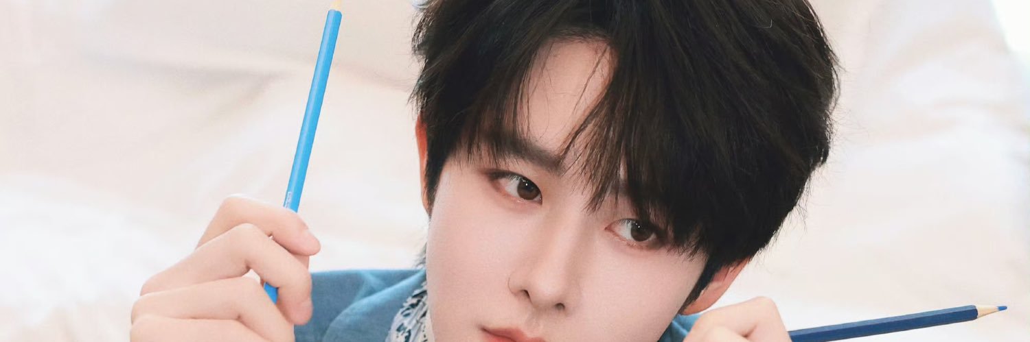lliyink's profile banner image
