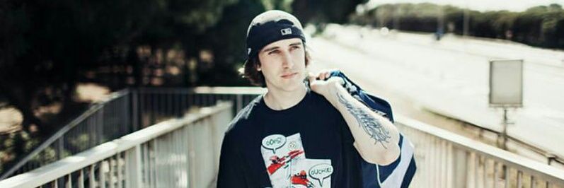 lolaln02's profile banner image