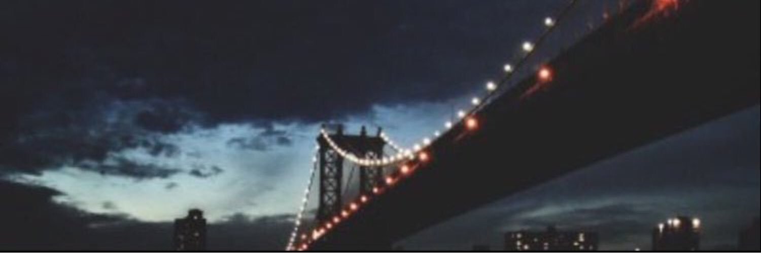 Juliplatano's profile banner image