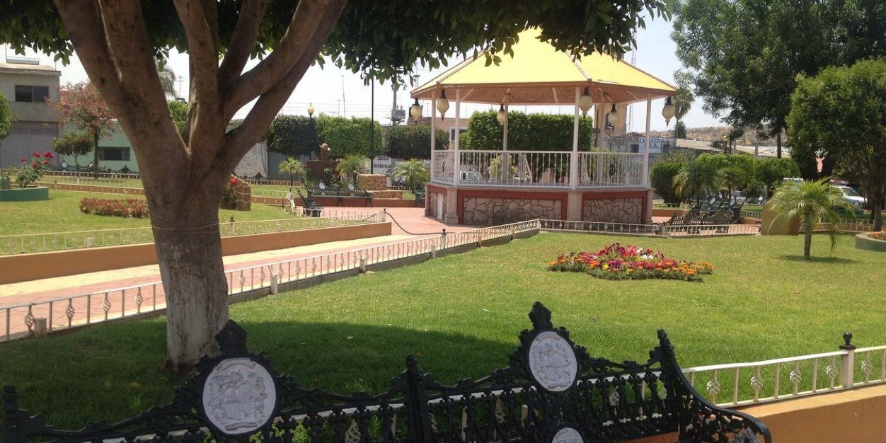 Crystal Barba-Gómez banner