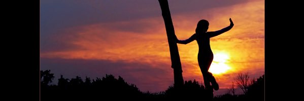 intoowit's profile banner image