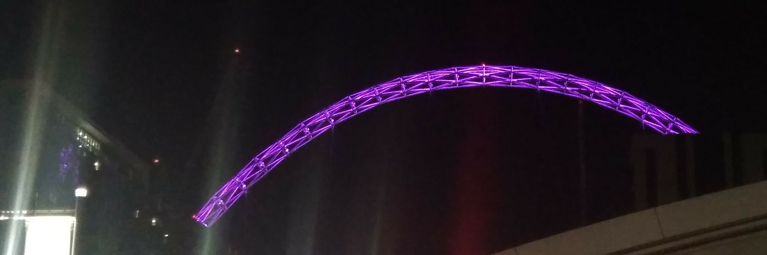 almaesk's profile banner image