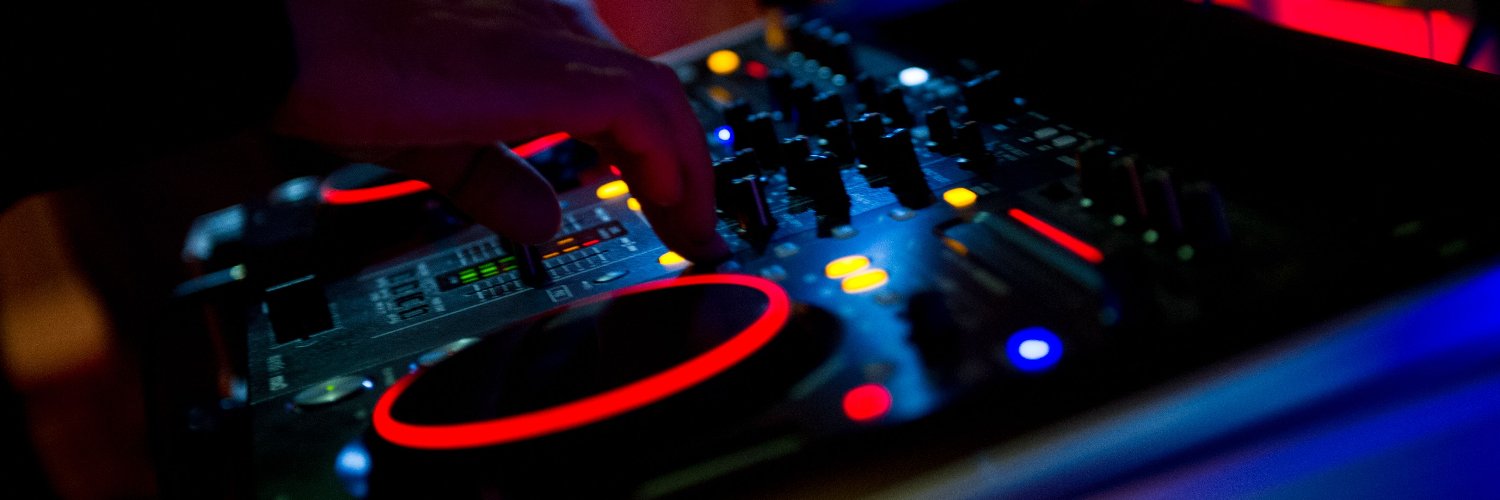 Luciano dNb banner