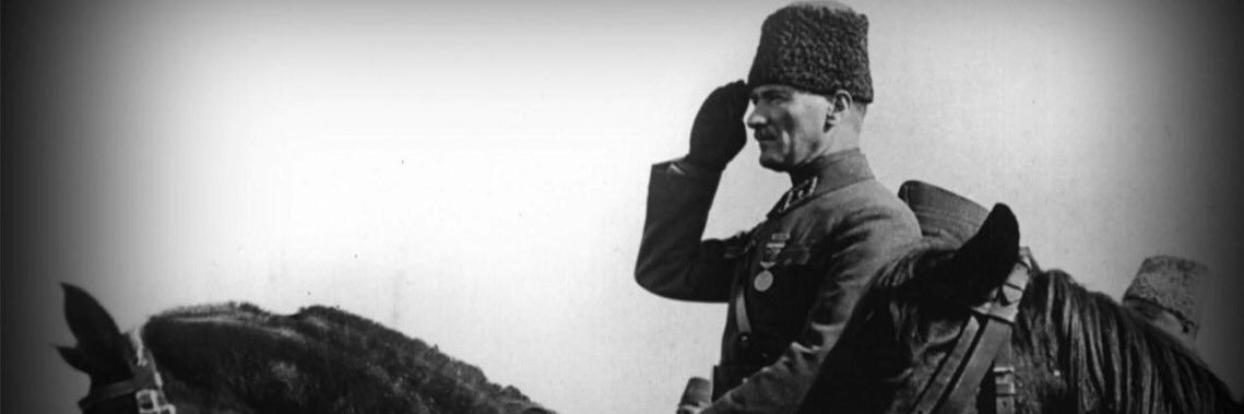 ge_ve_zel's profile banner image