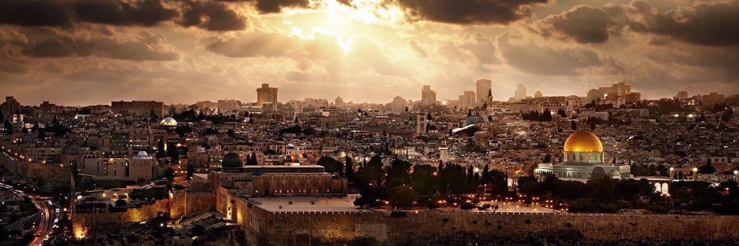 مقولات خلدها التاريخ banner