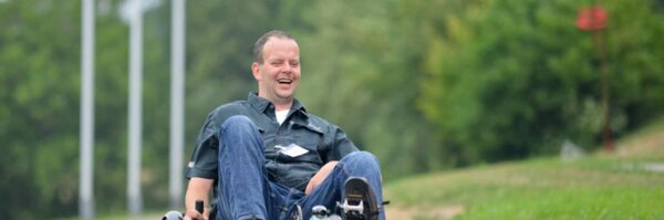 Helppool Profile Banner