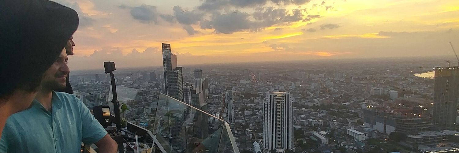 tomhudiant's profile banner image