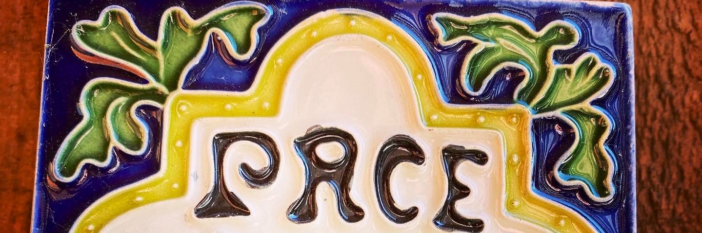 Hue 🍀🕊☂️💛💙 banner