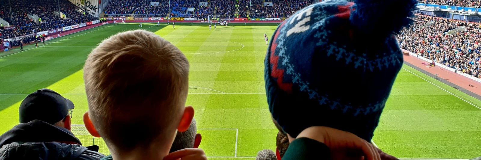 𝚂𝚝𝚎𝚟𝚎𝚗 𝙱𝚊𝚝𝚎𝚜 banner