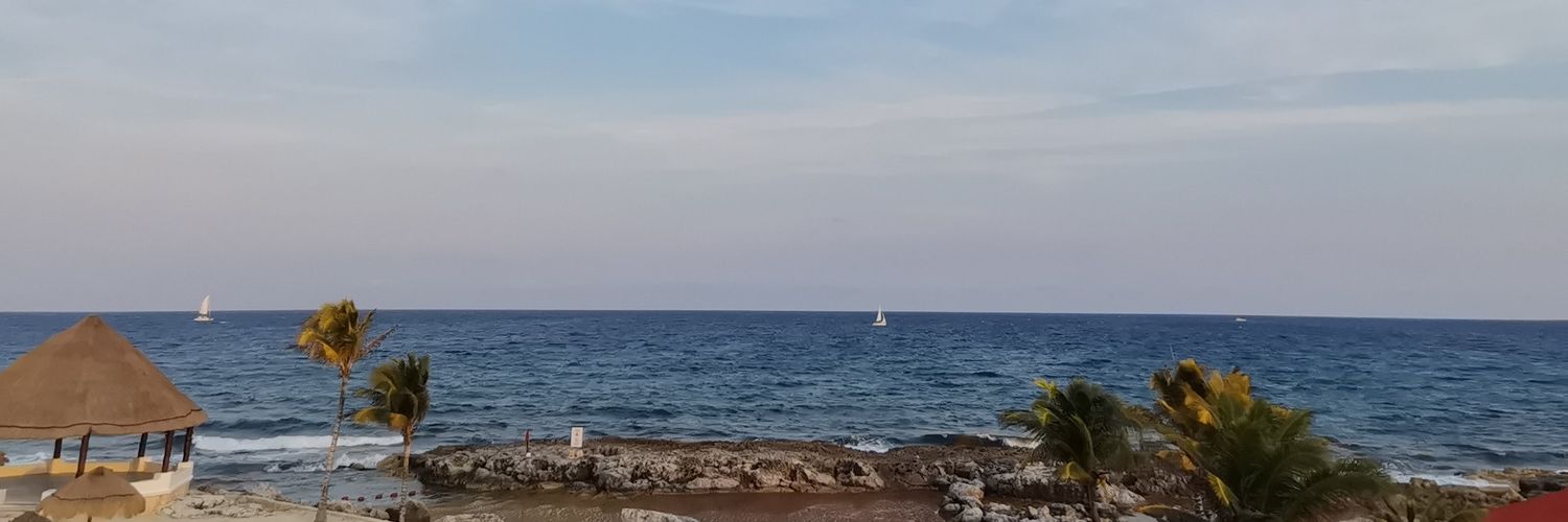 aycosmo's profile banner image