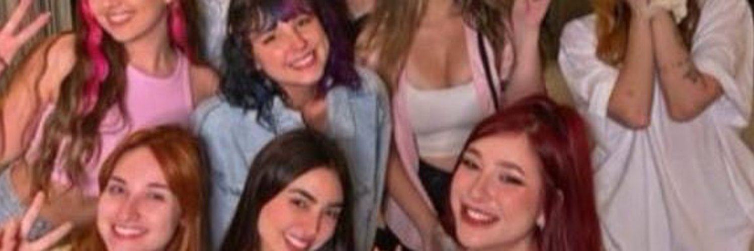 gaby_prado7's profile banner image