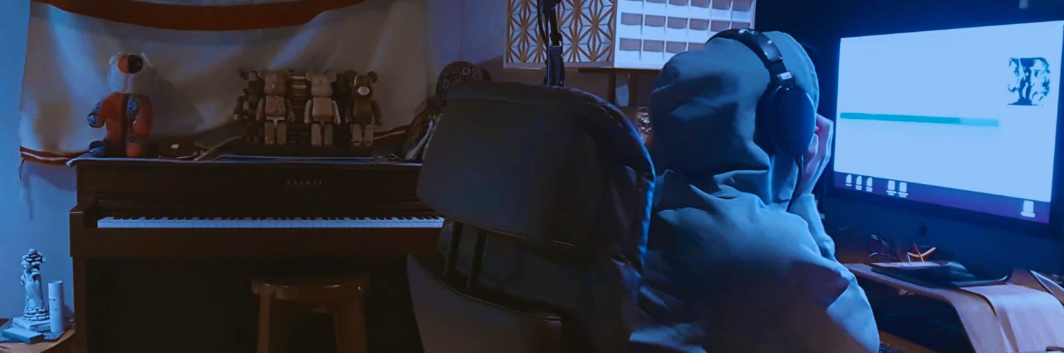 ___RpMoNJ's profile banner image