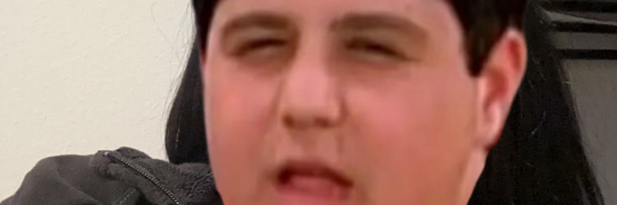 okmichellee's profile banner image