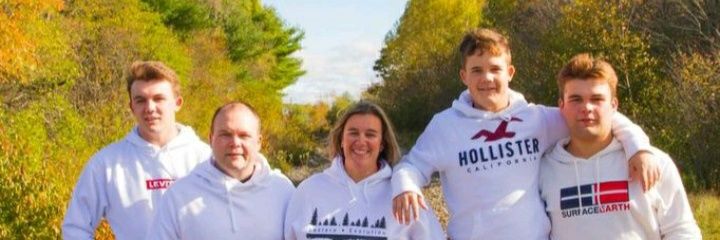 mindyleegeorge's profile banner image