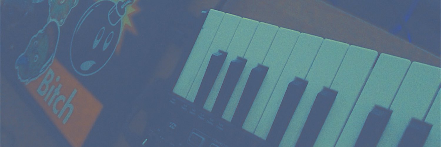 yn44_'s profile banner image