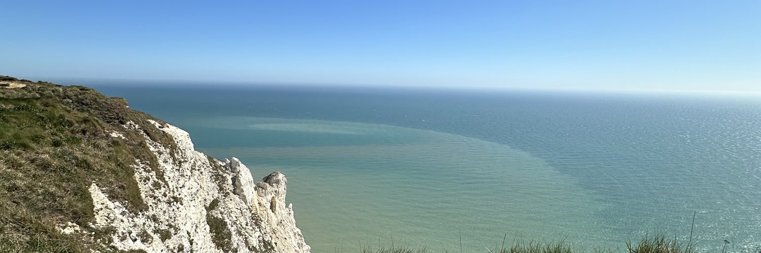 debayoUX's profile banner image