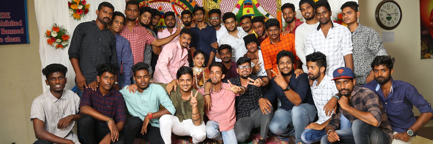 logeshwaran01's profile banner image
