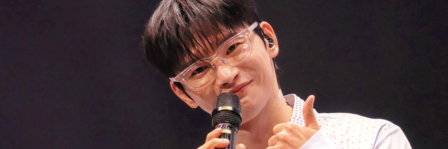 ckunoon's profile banner image