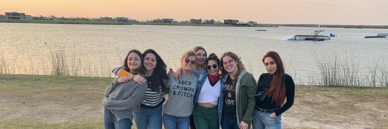 VickyAndrek's profile banner image